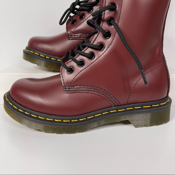 DOC 1460 WOMENS SMOOTH LEATHER LACE UP BOOTS SIZE 5 SLIP RESISTANT RED NEW - Picture 7 of 10